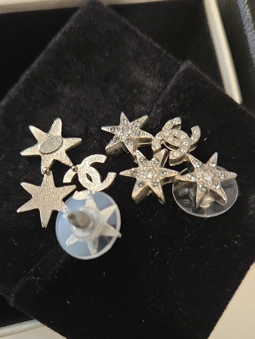#147 CHANEL Star CC Earrings Silver, 2016 pierced - AUTHENTIC CHANEL